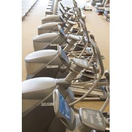 Эллиптический тренажер Cybex PRO3700