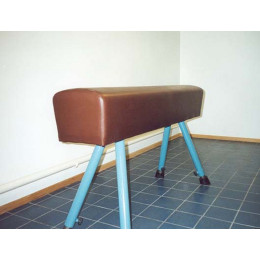 Конь гимнастический прыжковый Atlet ГО-1